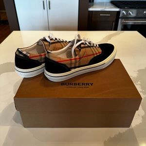 Brand New, Burberry sneakers